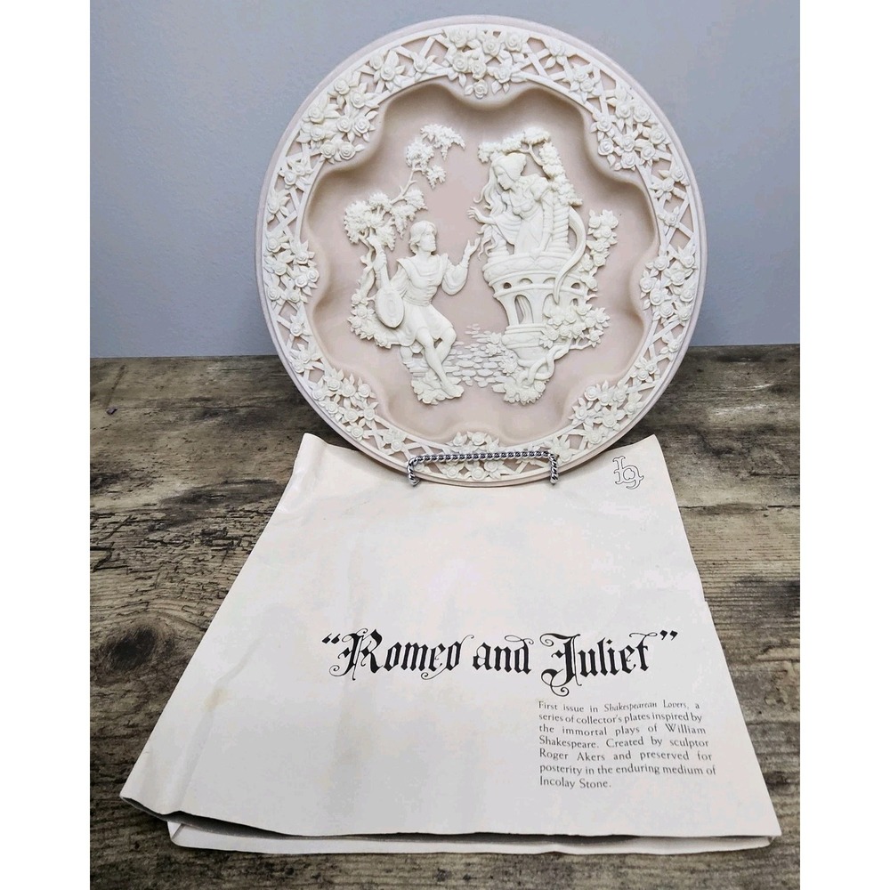 Shakespearean Lovers "Romeo & Juliet" Collectors Plate Incolay Studios 1988